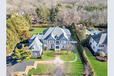 34 Legends Circle, Melville, NY 11747 - Photo 1