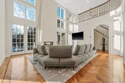 9 Vanderbilt Parkway, Dix Hills, NY 11746 - Photo 1