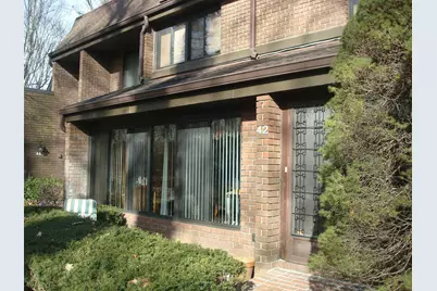 42 Fox Ridge, Roslyn, NY 11576 - Photo 1