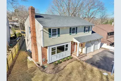 7 Elmont Court, Huntington, NY 11743 - Photo 1