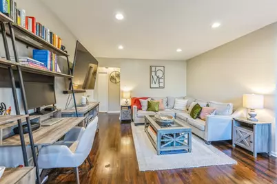 47 Edwards Street #1C, Roslyn Heights, NY 11577 - Photo 1