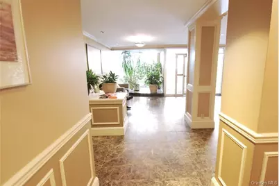 16 Lake Street #3F, White Plains, NY 10603 - Photo 1