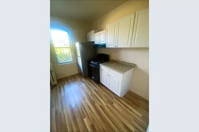 109-05 Farmers Boulevard #2R, Saint Albans, NY 11412 - Photo 1