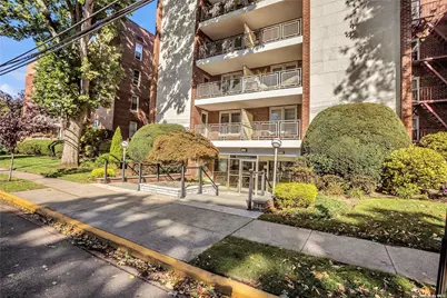 110 Brooklyn Avenue #1H, Freeport, NY 11520 - Photo 1