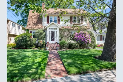 679 Saint Lukes Place, Baldwin, NY 11510 - Photo 1