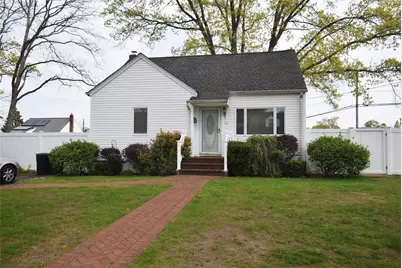 175 27th Street, Copiague, NY 11726 - Photo 1