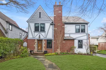 14 Hewitt Road, Rockville Centre, NY 11570 - Photo 1