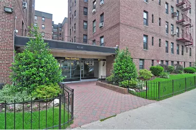 83-35 139 Street #5D, Briarwood, NY 11435 - Photo 1