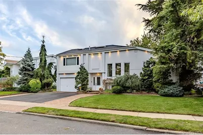 2872 Rosebud Avenue, Merrick, NY 11566 - Photo 1