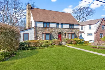 19 Blackthorn Lane, White Plains, NY 10606 - Photo 1