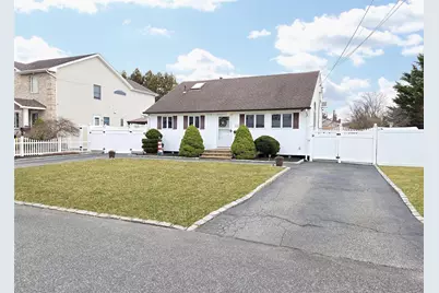 115 Wright Avenue, Deer Park, NY 11729 - Photo 1