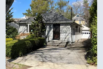 45-21 Iris Lane, Great Neck, NY 11020 - Photo 1
