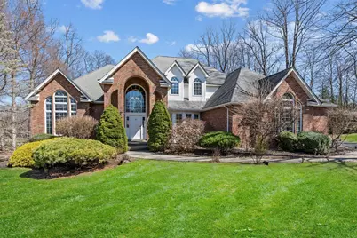 8 Wedge Way, Suffern, NY 10901 - Photo 1