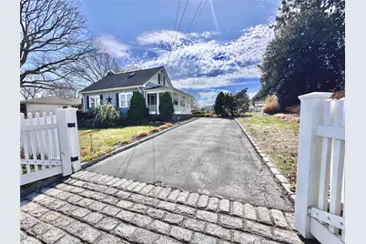 422 Boulder Street, Ronkonkoma, NY 11779 - Photo 1