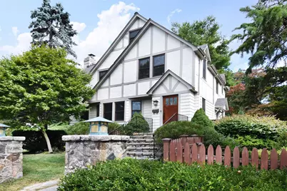 10 Briary Road, Dobbs Ferry, NY 10522 - Photo 1