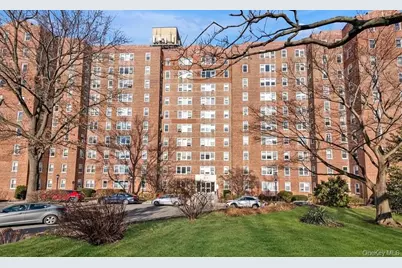 80 Knolls Crescent #1L, Bronx, NY 10463 - Photo 1
