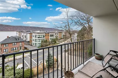 1120 Warburton Avenue #2C, Yonkers, NY 10701 - Photo 1