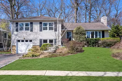 37 Morewood Oaks, Port Washington, NY 11050 - Photo 1