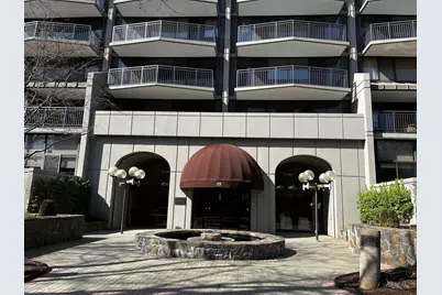 15 Stewart Place #9E, White Plains, NY 10603 - Photo 1