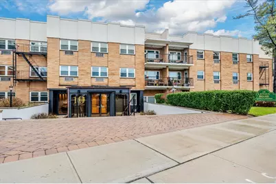 10 Lenox Road #3-M, Rockville Centre, NY 11570 - Photo 1