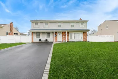 55 Primrose Lane, Kings Park, NY 11754 - Photo 1