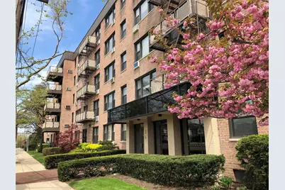 1 Birchwood Court #2F, Mineola, NY 11501 - Photo 1