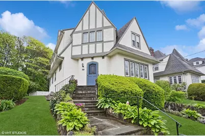 42 Hillcrest Avenue, Larchmont, NY 10538 - Photo 1