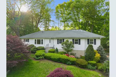 25 Saxon Woods Road, Scarsdale, NY 10583 - Photo 1
