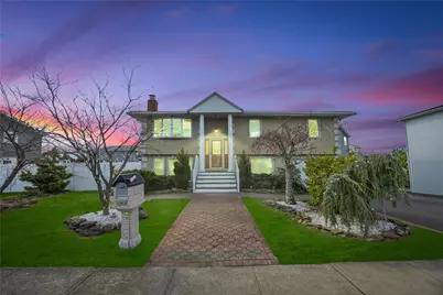 43 W Neptune Avenue, Lindenhurst, NY 11757 - Photo 1