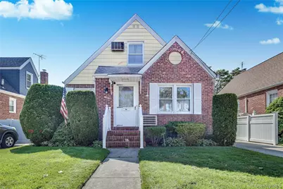 8436 259th Street, Floral Park, NY 11001 - Photo 1