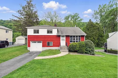 520 Washington Avenue, Pleasantville, NY 10570 - Photo 1