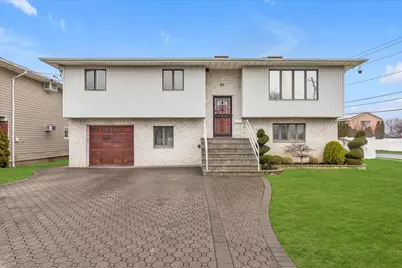 57 Cheslan Ct., Oceanside, NY 11572 - Photo 1