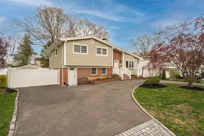 203 W 18th Street, Deer Park, NY 11729 - Photo 1