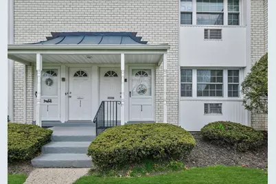 3118 Wilshire Lane #3118, Oakdale, NY 11769 - Photo 1