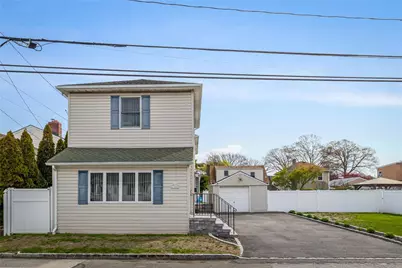 366 S 7th Street, Lindenhurst, NY 11757 - Photo 1