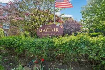 200 N Village Avenue #D10, Rockville Centre, NY 11570 - Photo 1