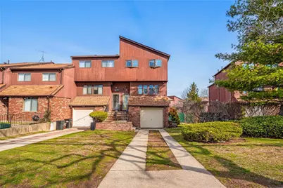 995 West Fingerboard Road, New York, NY 10304 - Photo 1