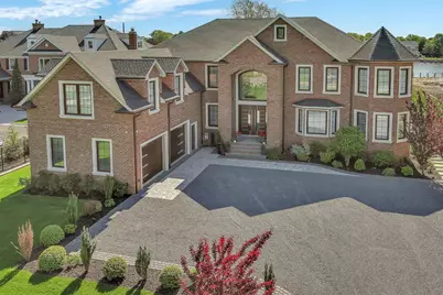 185 Willetts Lane, West Islip, NY 11795 - Photo 1