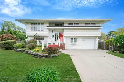 1070 Candlewood Road, Bay Shore, NY 11706 - Photo 1