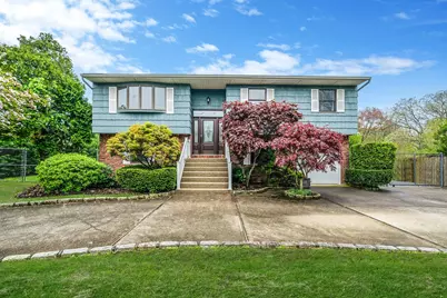 40 Cedarhurst Street, Islip Terrace, NY 11752 - Photo 1