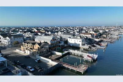 909 W Park Avenue, Long Beach, NY 11561 - Photo 1