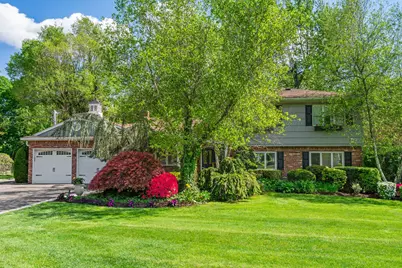 39 Bucknell Drive, Plainview, NY 11803 - Photo 1