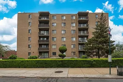 71-49 Metropolitan Avenue #3A, Middle Village, NY 11379 - Photo 1