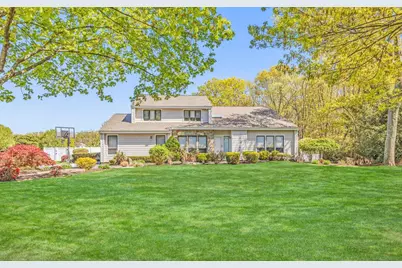 17 Riesling Court, Commack, NY 11725 - Photo 1