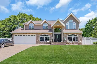 12 Barbera Road, Commack, NY 11725 - Photo 1
