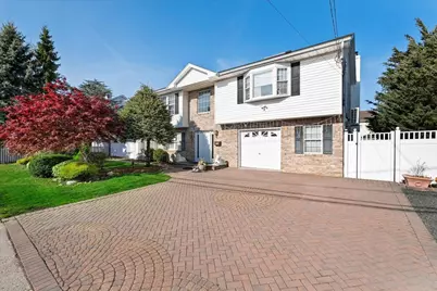 146 S 10th Street, Lindenhurst, NY 11757 - Photo 1