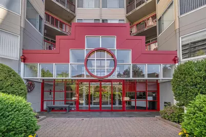 10 Stewart Place #4DE, White Plains, NY 10603 - Photo 1