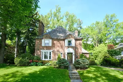 21 Hereford Road, Great Neck, NY 11020 - Photo 1