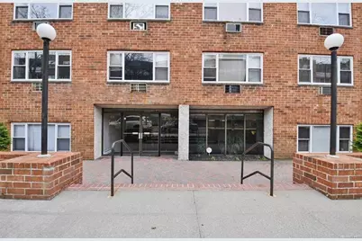 101 Lincoln Avenue #4A, Mineola, NY 11501 - Photo 1