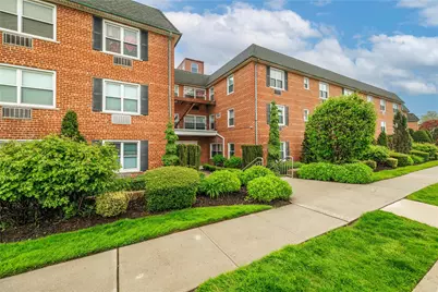 111 S Centre Avenue #2LL, Rockville Centre, NY 11570 - Photo 1